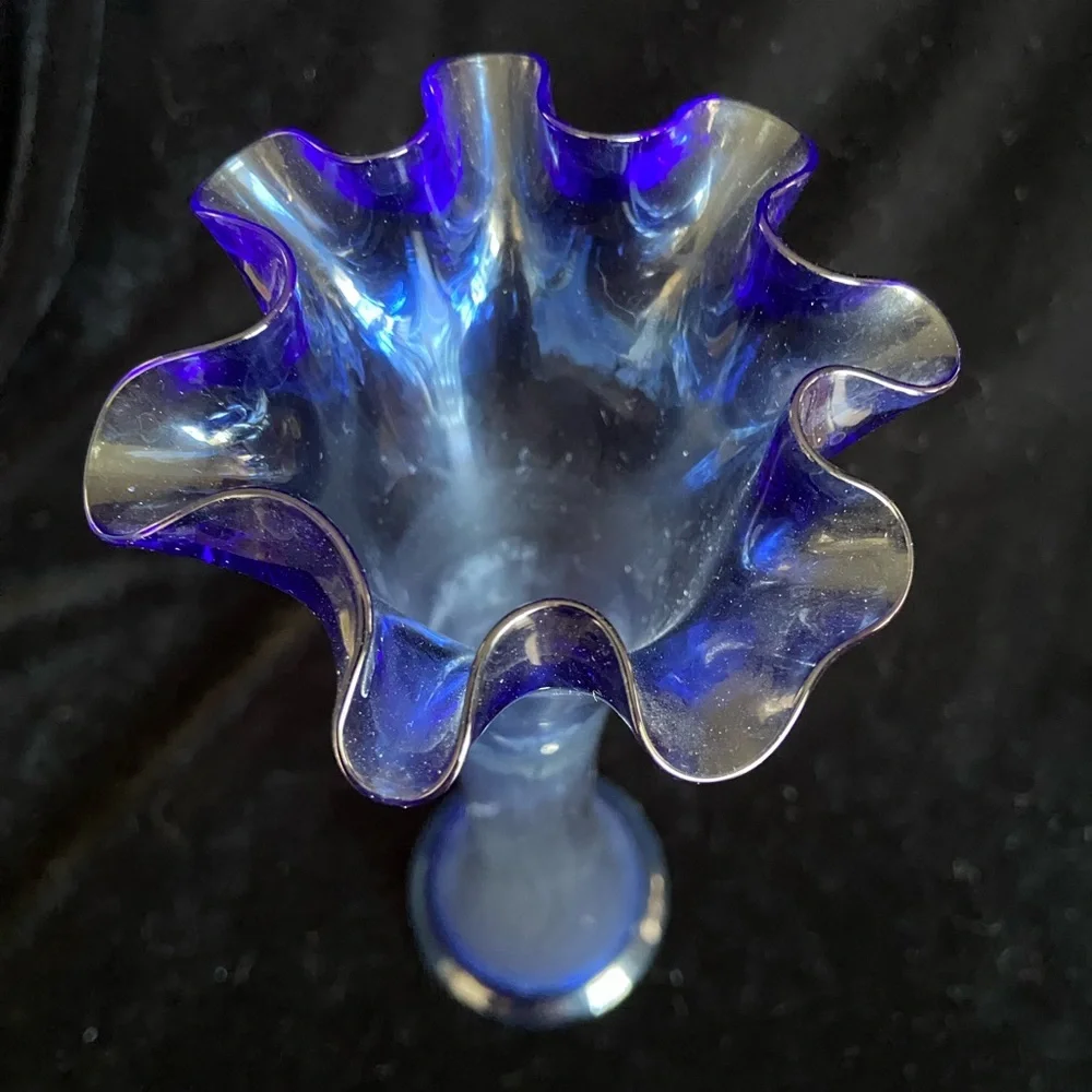 🖤 Vintage Cobalt Blue Hand Blown Glass 10” Tall Vase with Ruffled Edge